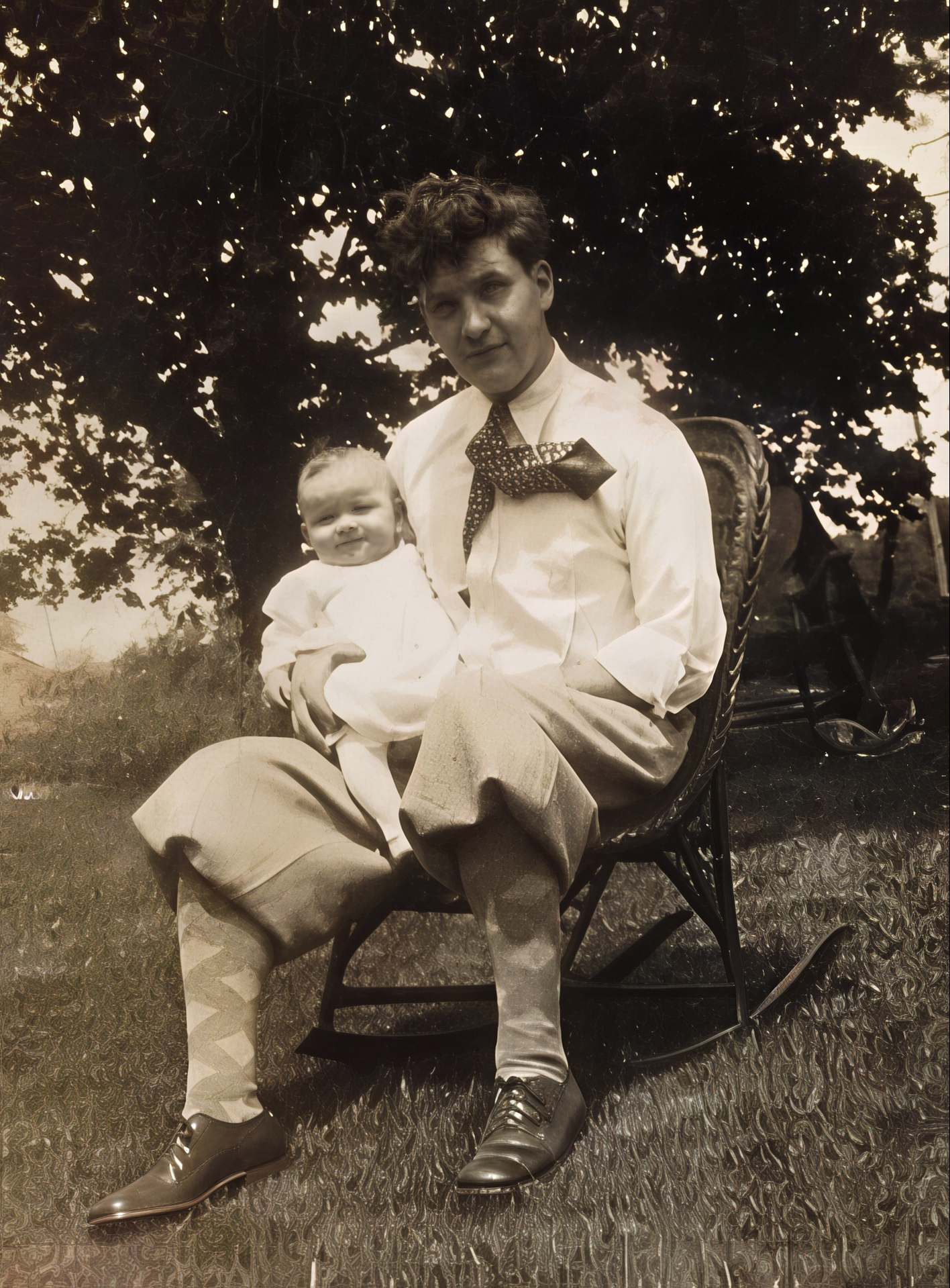 1929-Dad and Clarence.jpg